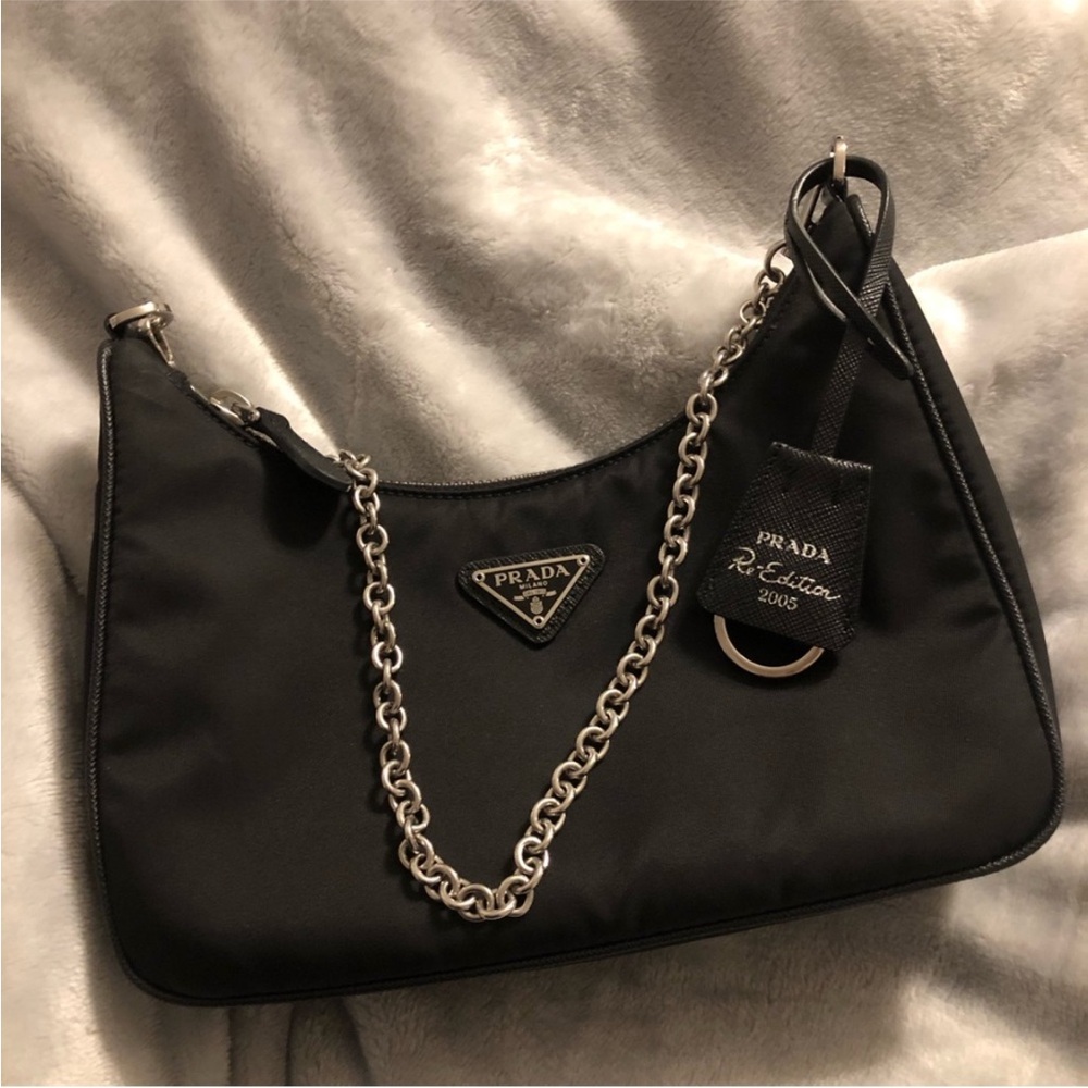 Authentic Prada Re-edition 2005 🌹FINAL PRICE🌹 - Picture 3 of 14